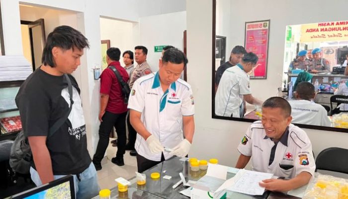 Mitigasi Internal Polri, Bidpropam Polda Jatim Cek Senpi, Urine hingga HP Personel di Polres Magetan