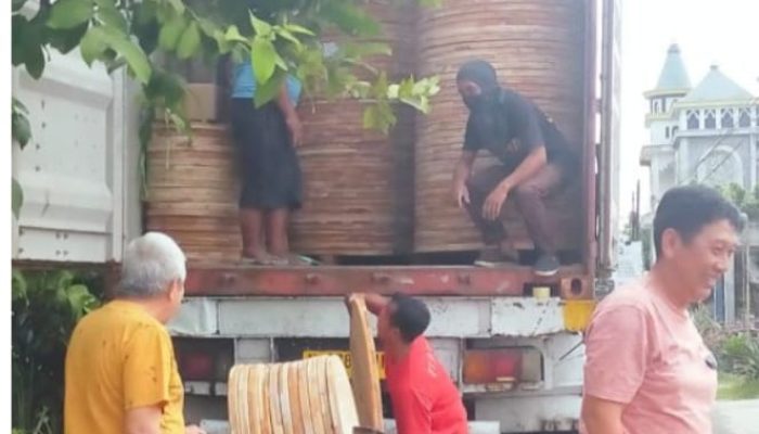 Peluncuran Eksport Cabel Drum oleh PT Arfindo Raya Group Trenggalek Kenegara Taiwan Berhasil Dengan Sukses