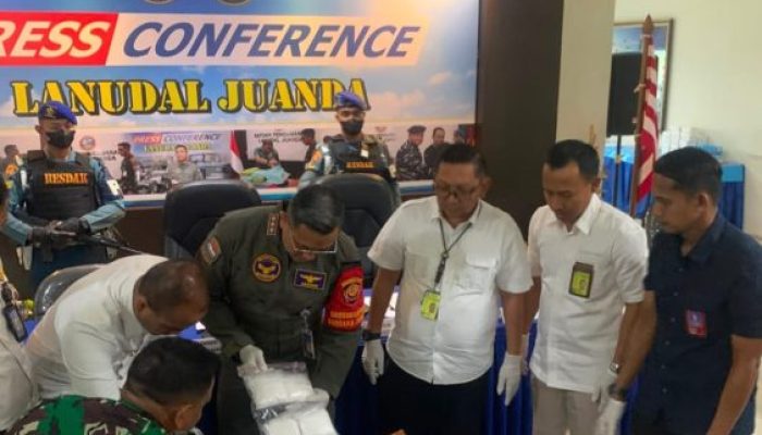 Sinergi Bea Cukai dan Lanudal Juanda Gagalkan Penyelundupan Narkoba 2 Kg dari Malaysia