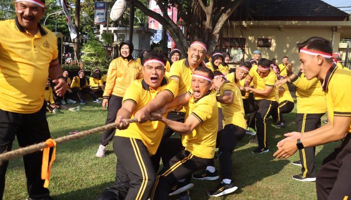 Semarak Kemerdekaan RI ke-81, Polres Magetan Gelar Beragam Lomba Rakyat, Meriah dan Penuh Kekompakan