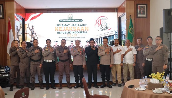 Soliditas Penegakan Hukum di Magetan, Polres Magetan Beri Surprise HUT Adhyaksa ke-81 untuk Kejari