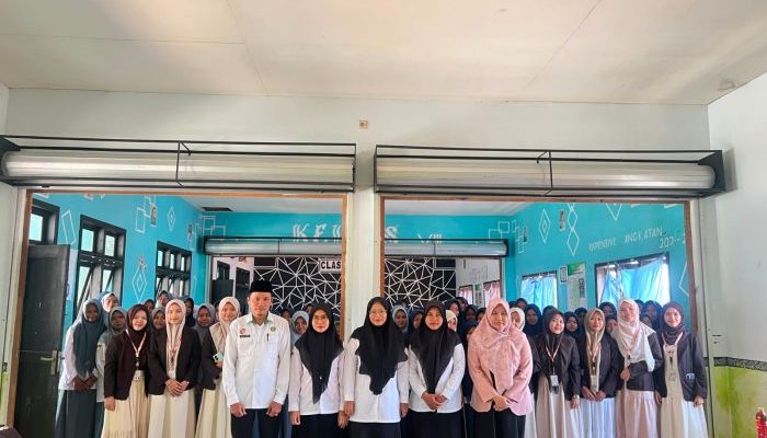 108 Siswi Ikuti Penyuluhan KKN UA Posko 17, Bahas Bullying hingga Pernikahan Dini
