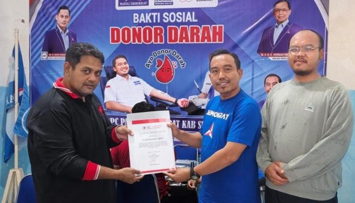 Bakti Sosial Donor Darah Yang di Adakan Partai Demokrat, Ketua DPC Sumenep H. Indra Wahyudi. Saya Juga Ikut Menyumbangkan Darah