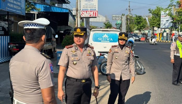 Kapolres Magetan Turun ke Jalan, Pastikan Gatur Pagi Berjalan Optimal demi Keselamatan Warga dan pelajar